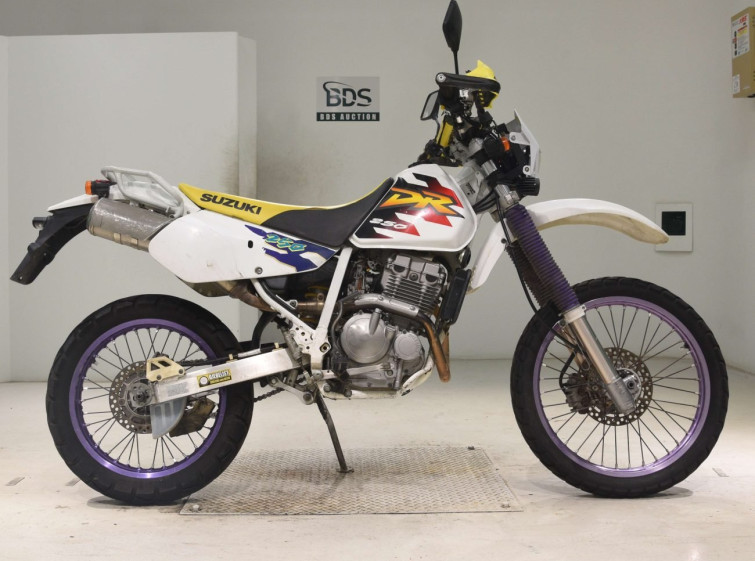 Мотоцикл Suzuki DJEBEL250XC