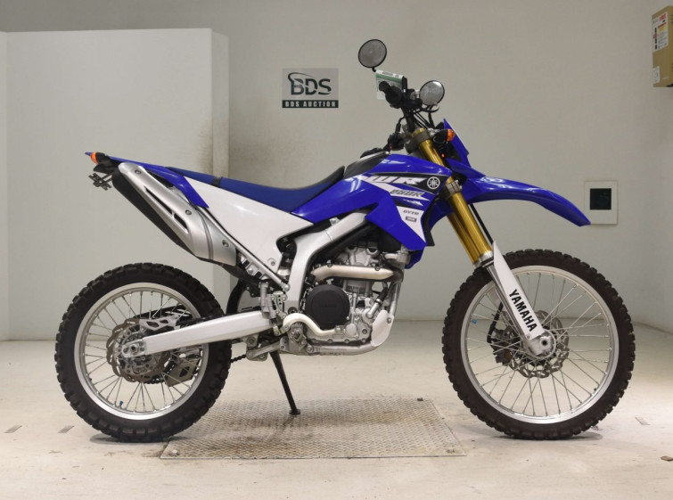 Мотоцикл Yamaha WR250R с пробегом 3543 km
