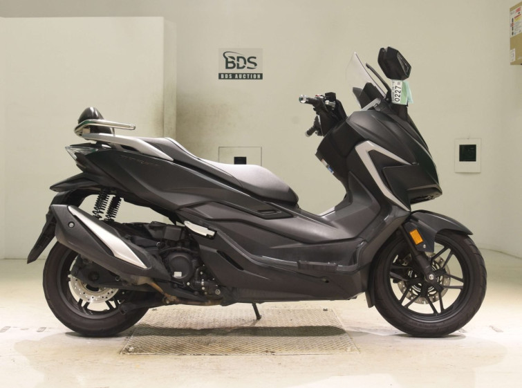 Мотоцикл Honda FORZA с пробегом 30764 km