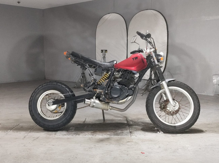 Мотоцикл Yamaha TW200 с пробегом 11231 km