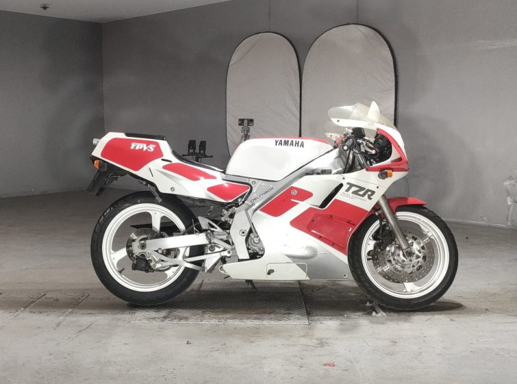 Мотоцикл Yamaha TZR250 с пробегом 15044 km