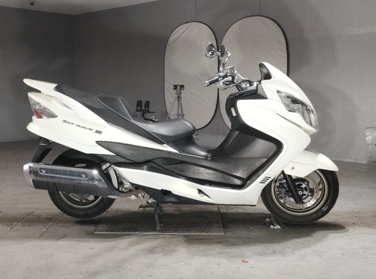 Мотоцикл Suzuki SKYWEAVE 250SS с пробегом 32273 km