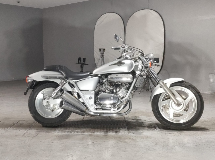 Мотоцикл Honda MAGNA250 с пробегом 6575 km