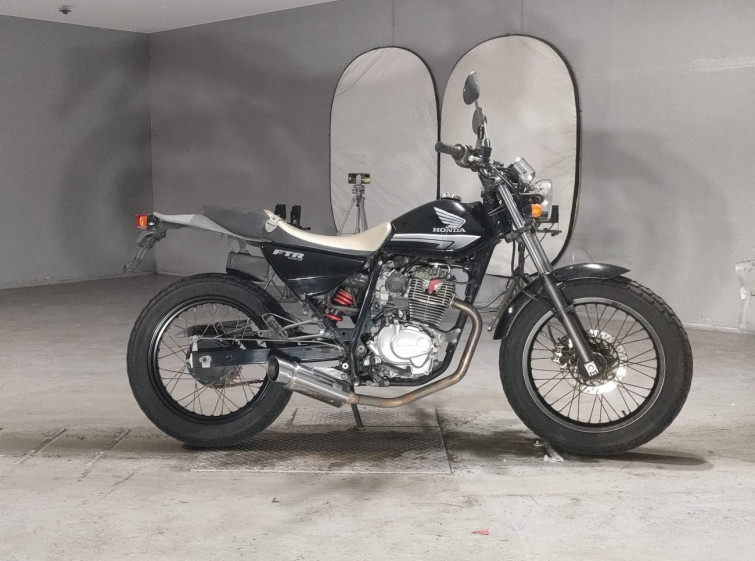 Мотоцикл Honda FTR223 з пробігом 19963 km