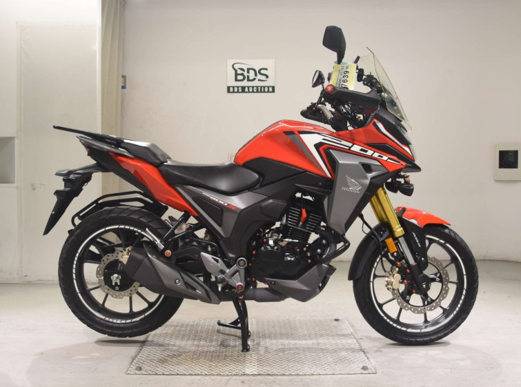 Мотоцикл Honda CB200XA з пробігом 13645 km