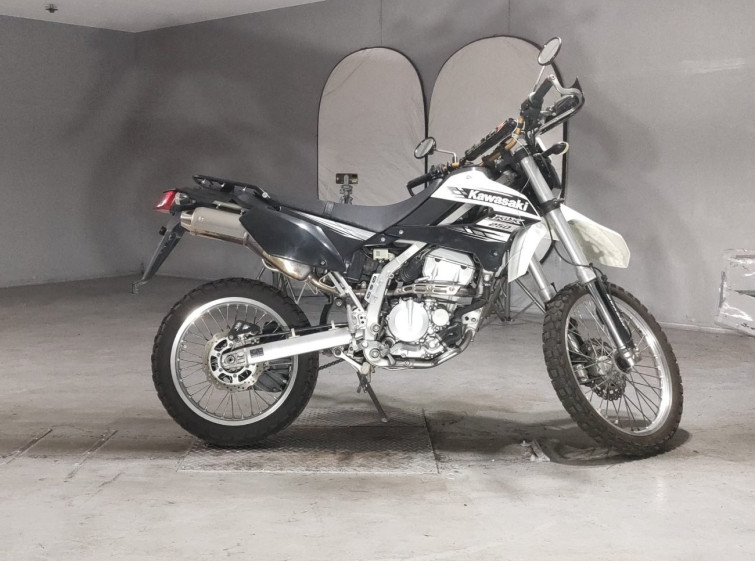 Мотоцикл Kawasaki KLX250 з пробігом 38361 km