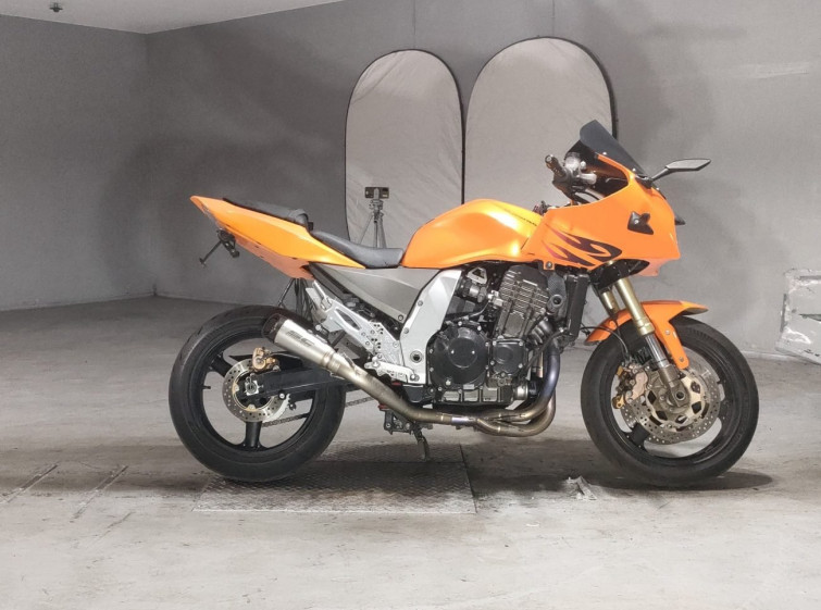 Мотоцикл Kawasaki Z1000 с пробегом 34085 km