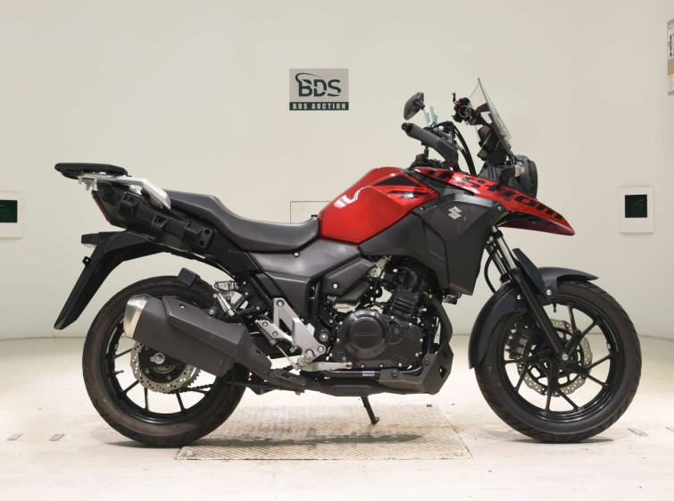Мотоцикл Suzuki V-STROM DL250 з пробігом 11750 km