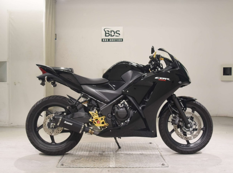 Мотоцикл Honda CBR250R з пробігом 19220 km