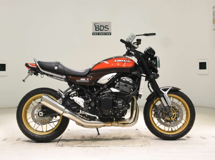 Мотоцикл Kawasaki Z900RS з пробігом 273 km