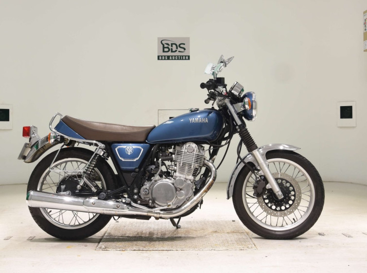 Мотоцикл Yamaha SR400 с пробегом 7809 km