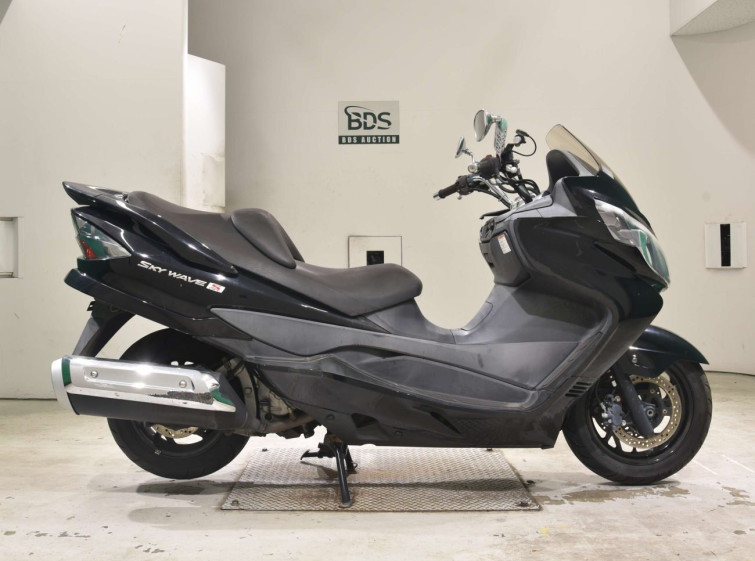 Мотоцикл Suzuki SKYWAVE 400S