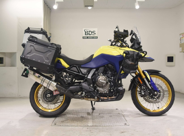 Мотоцикл Suzuki V-STROM 800DE с пробегом 10946 km