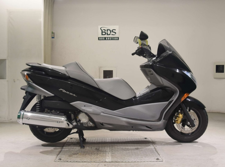 Мотоцикл Honda FORZA Z з пробігом 8240 km