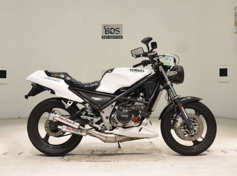 Мотоцикл Yamaha R1-Z с пробегом 13137 km