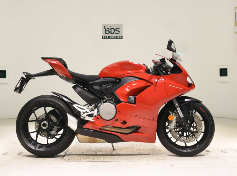 Мотоцикл Ducati PANIGALE V2 з пробігом 9937 km