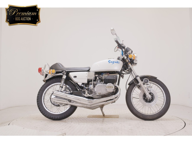Мотоцикл Suzuki GT380 с пробегом 11679 m