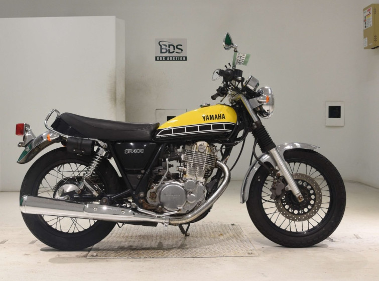 Мотоцикл Yamaha SR400 с пробегом 15646 km