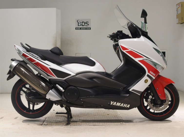 Мотоцикл Yamaha T-MAX500 с пробегом 16188 km