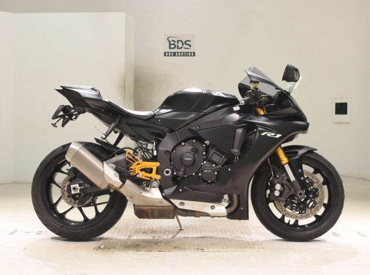 Мотоцикл Yamaha YZF-R1 с пробегом 17875 km