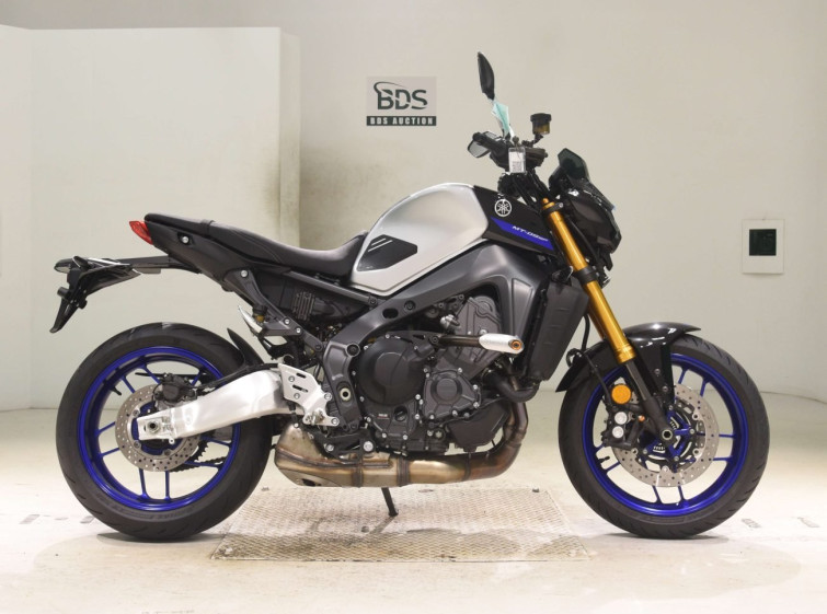 Мотоцикл Yamaha MT-09 с пробегом 1740 km