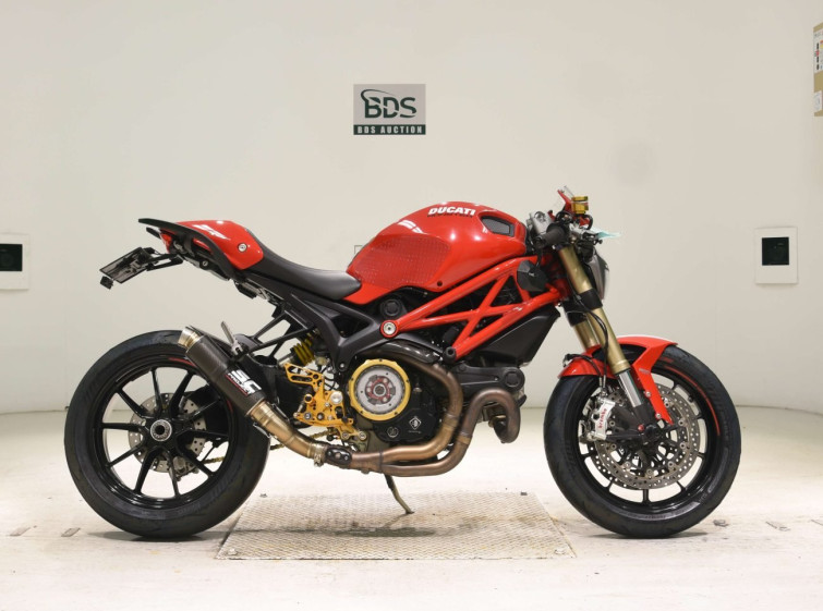 Мотоцикл Ducati MONSTER 1100EVO з пробігом 31051 km
