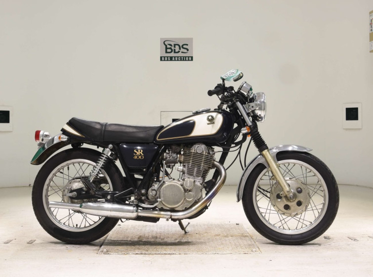 Мотоцикл Yamaha SR400 с пробегом 7228 km