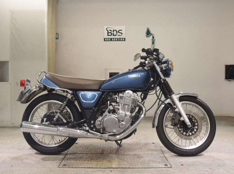 Мотоцикл Yamaha SR400 с пробегом 3046 km