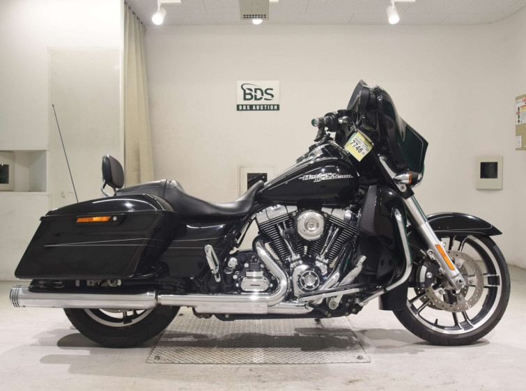 Мотоцикл HD SREET GLIDE FLHXS1690 з пробігом 3732 km