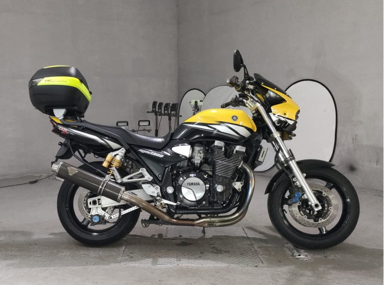 Мотоцикл Yamaha XJR1300 з пробігом 36115 km