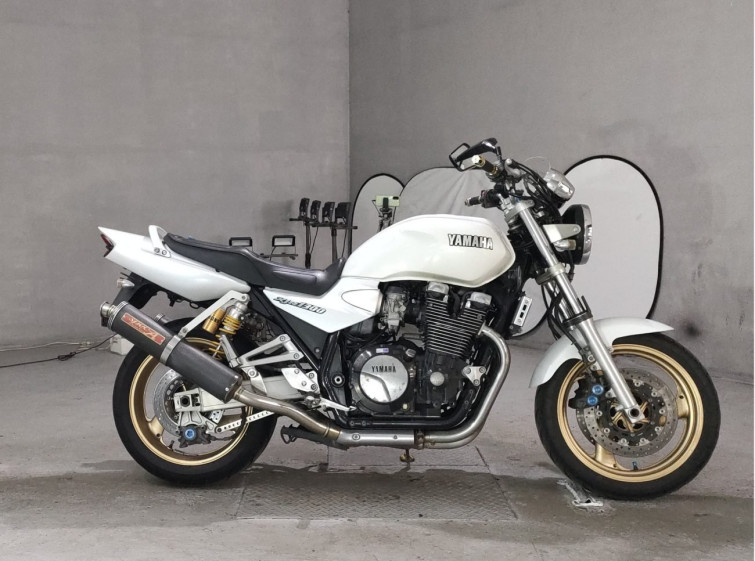 Мотоцикл Yamaha XJR1300 з пробігом 29988 km