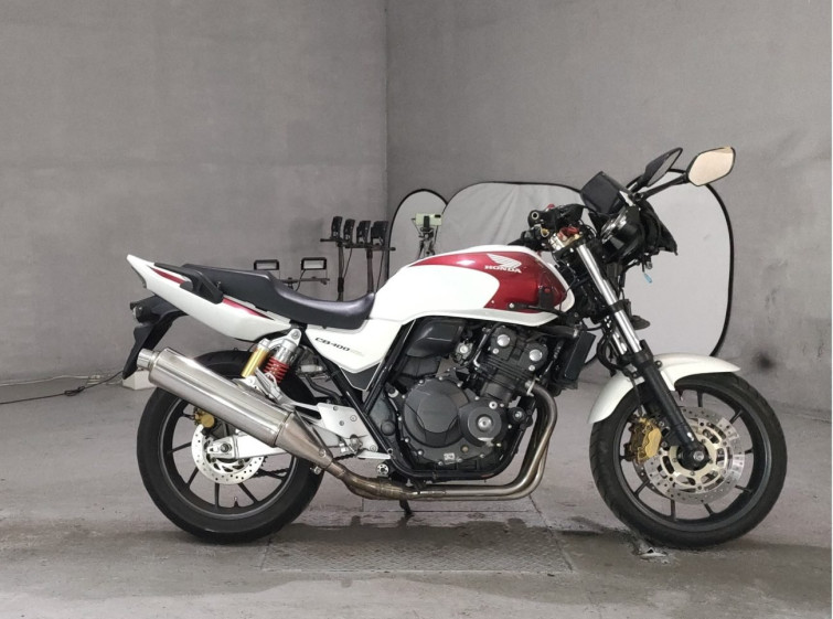 Мотоцикл Honda CB400 SUPER BOL D’OR с пробегом 27038 km