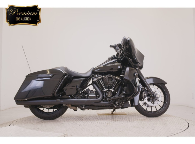 Мотоцикл HD STREET GLIDE FLHXS1870 с пробегом 14355 km