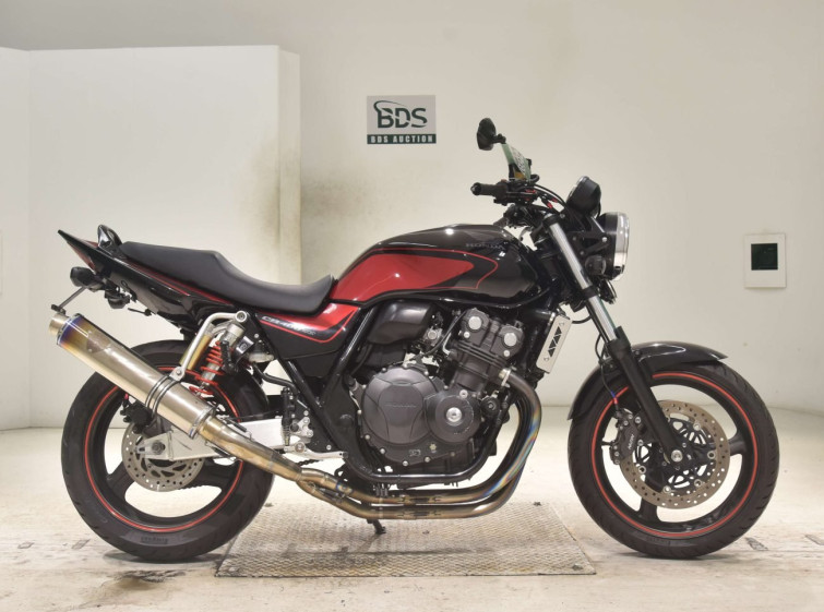 Мотоцикл Honda CB400SFV з пробігом 26583 km