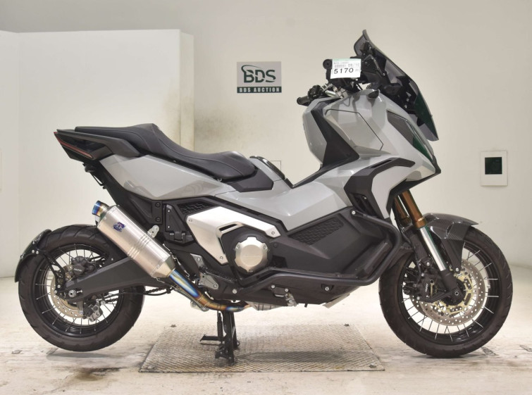 Мотоцикл Honda X-ADV750-2 з пробігом 1301 km