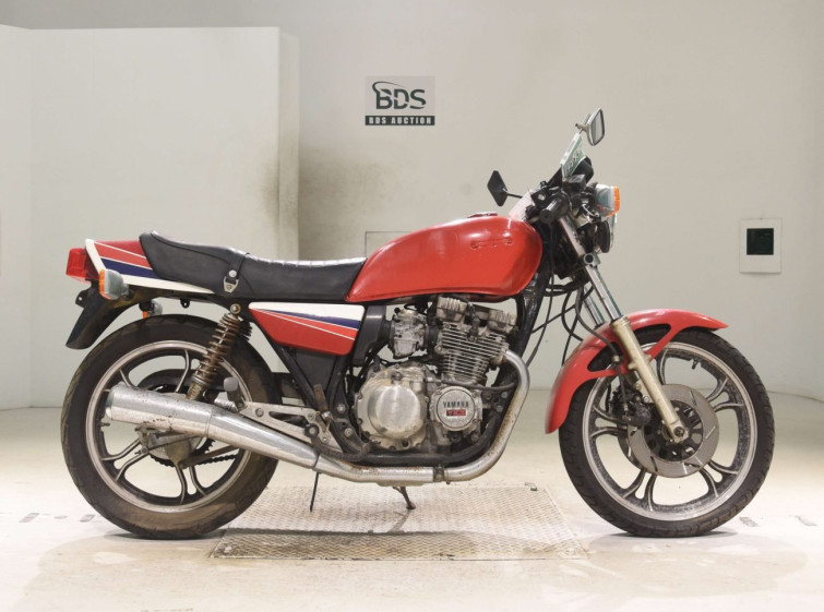 Мотоцикл Yamaha XJ400 з пробігом 15816 km