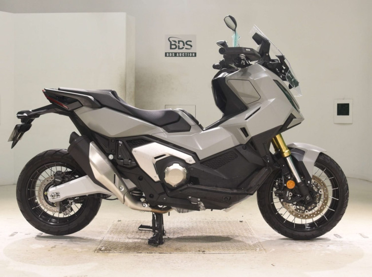 Мотоцикл Honda X-ADV750-2 з пробігом 247 km