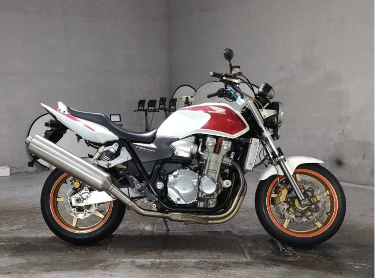 Мотоцикл Honda CB1300SF з пробігом 51981 km