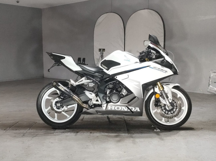 Мотоцикл Honda CBR250RR з пробігом 10045 km