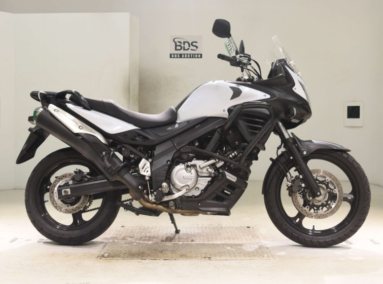 Мотоцикл Suzuki V-STROM DL650A с пробегом 35948 km