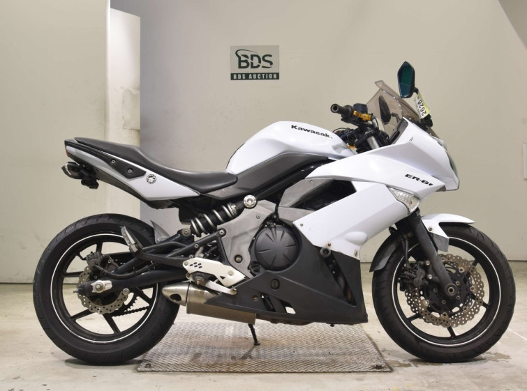 Мотоцикл Kawasaki ER-6F с пробегом 46031 km