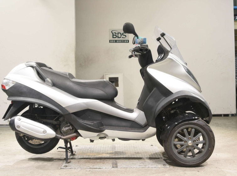 Мотоцикл Piaggio MP3 250 с пробегом 6496 km