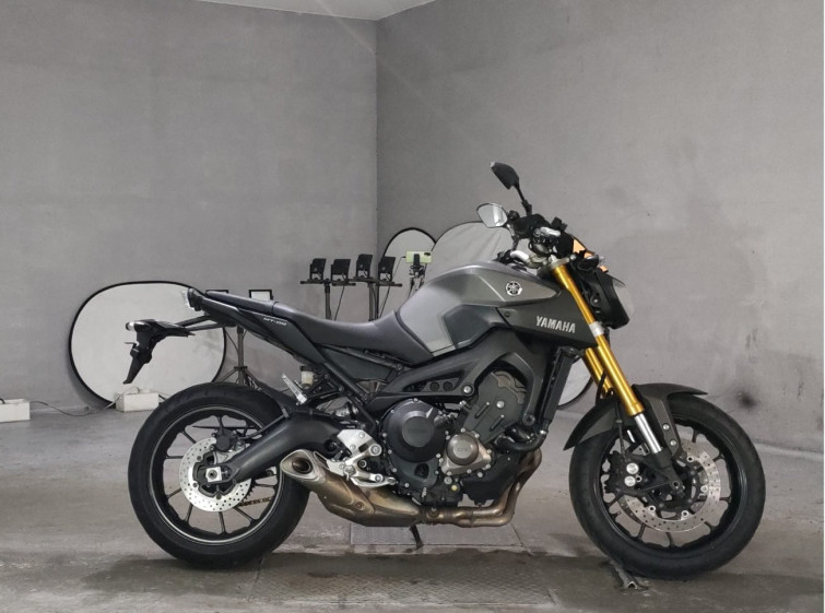 Мотоцикл Yamaha MT-09 з пробігом 21630 km