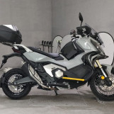 Мотоцикл Honda X-ADV750 з пробігом 8000 km