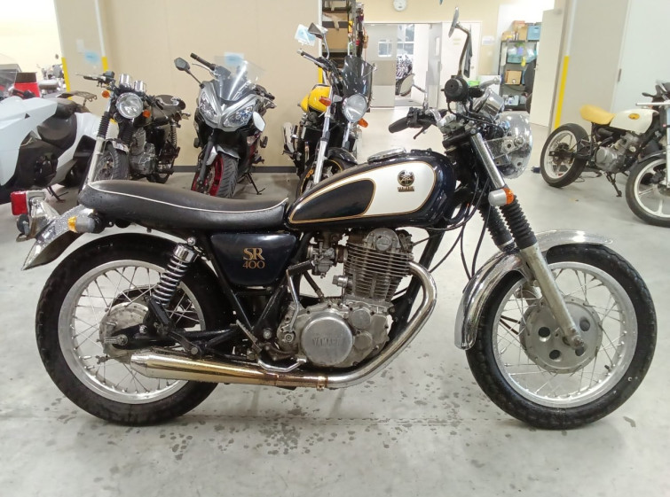 Мотоцикл Yamaha SR400 з пробігом 19127 km