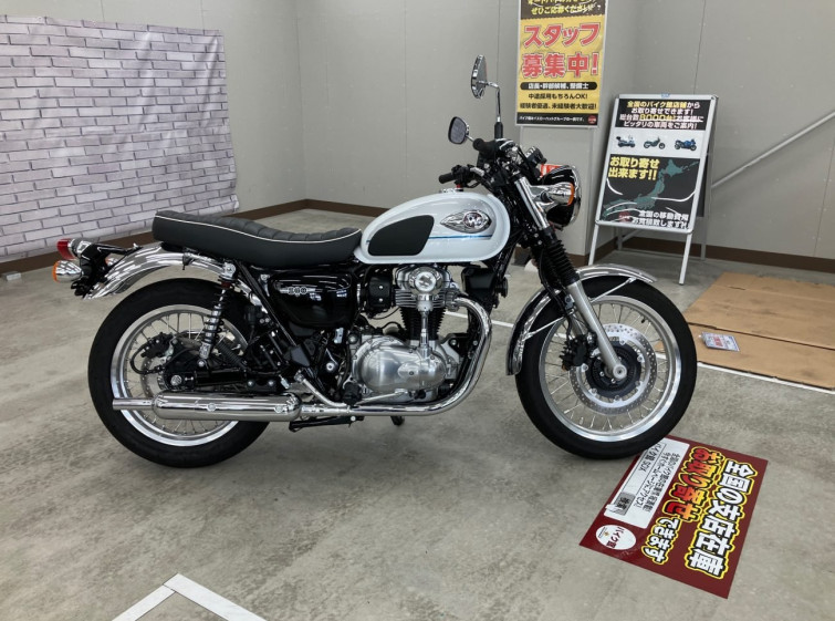 Мотоцикл Kawasaki W800 з пробігом 105 km