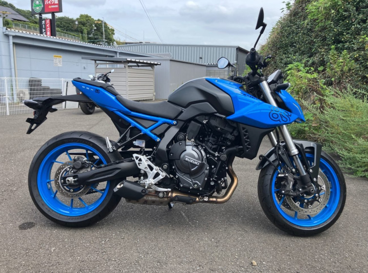 Мотоцикл Suzuki GSX-8S з пробігом 5473 km