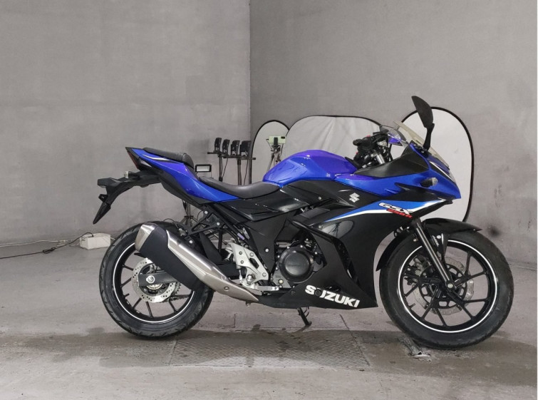 Мотоцикл Suzuki GSX250R с пробегом 1733 km