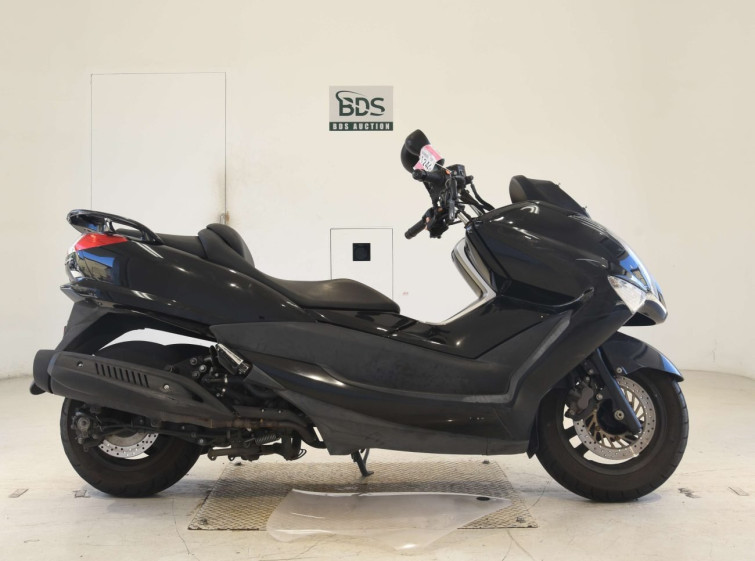 Мотоцикл Yamaha MAJESTY 250 с пробегом 66915 km