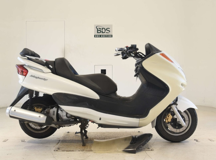 Мотоцикл Yamaha MAJESTY 250 с пробегом 64242 km